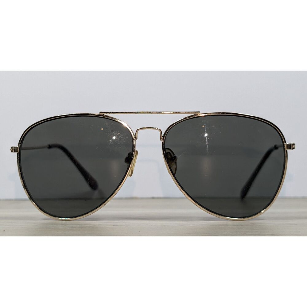 Classic Aviator Sunglasses Gold Metal Frame Gray Lenses Unisex Retro Style